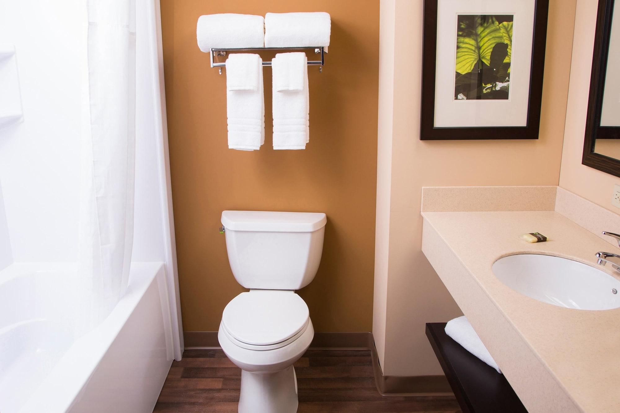 Extended America Select - - Airport Hotel