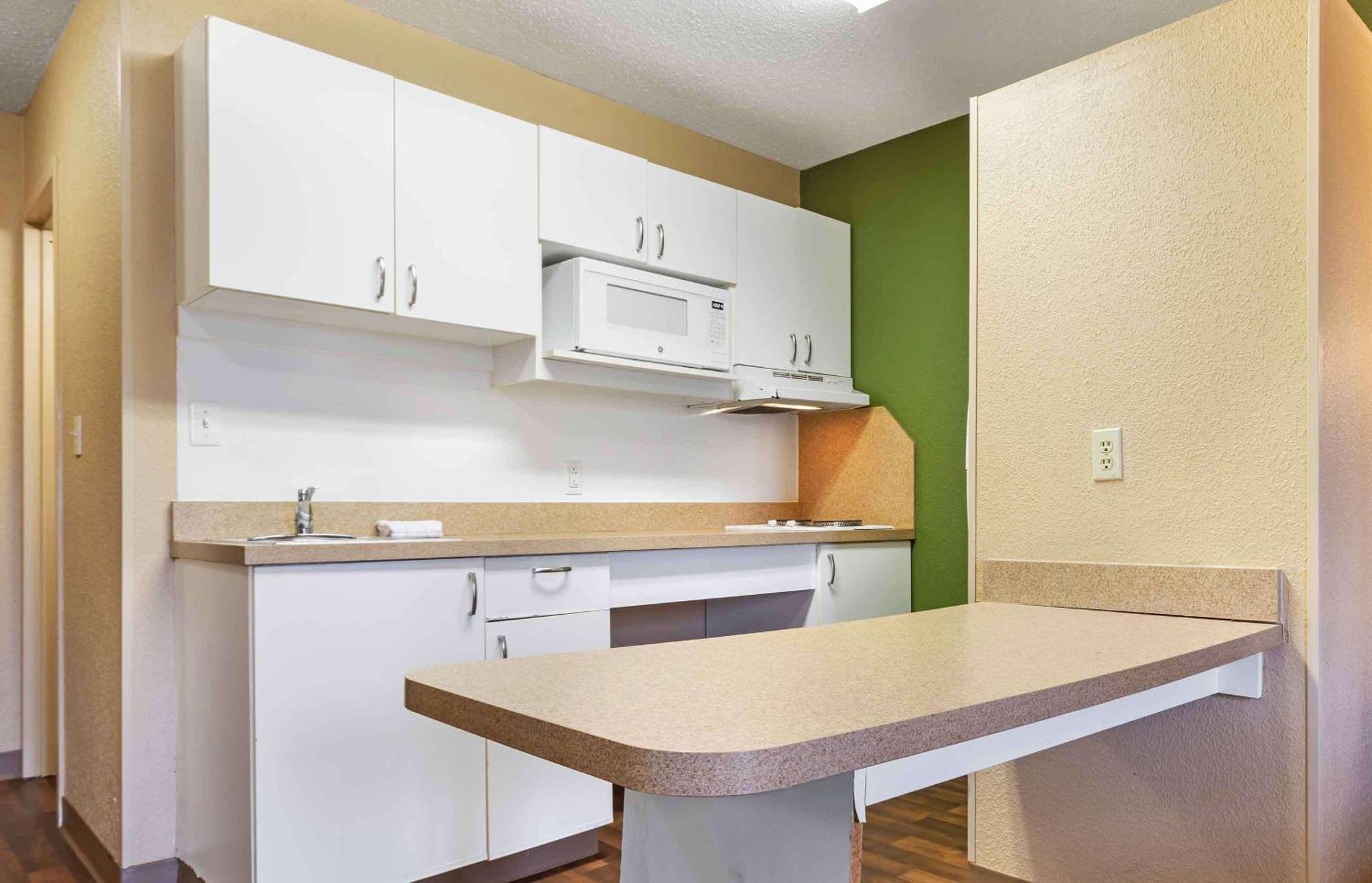 Extended America Select - - Airport Hotel 2*